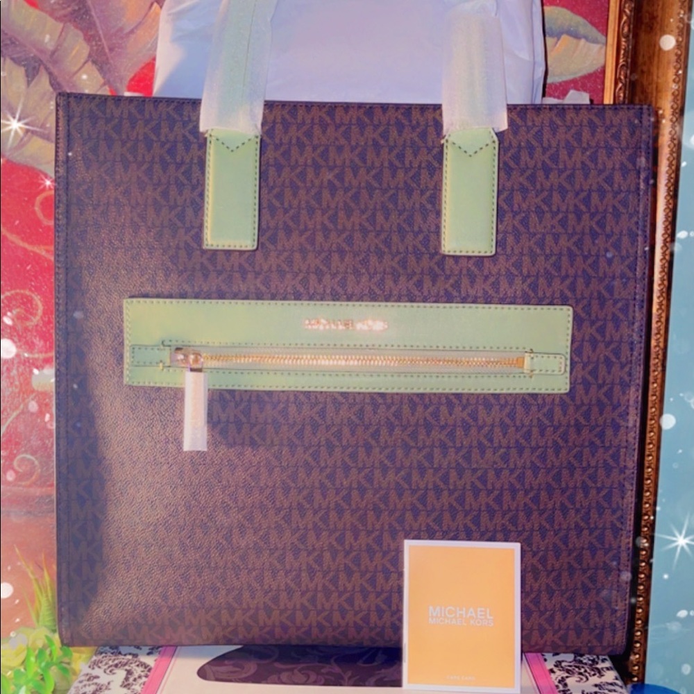 Michael Kors Bags brand new , never used , non smoke home , still in dust bags
